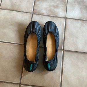 Black Tieks size 10